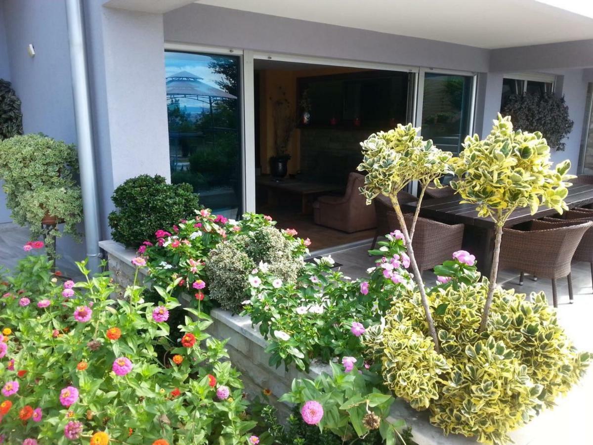 Apartment Nella Kostrena Bagian luar foto